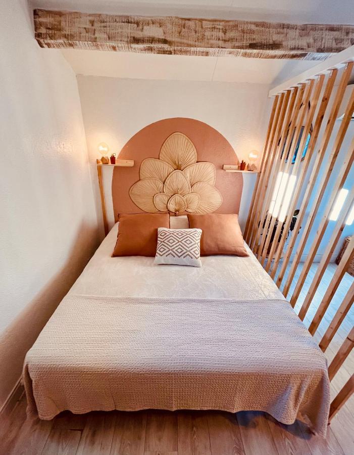 Domaine Amourella Aparthotel Lambesc Bagian luar foto