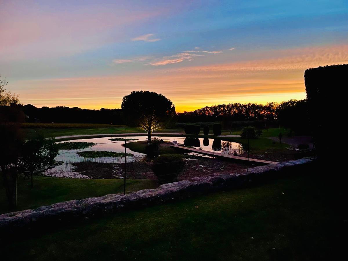 Domaine Amourella Aparthotel Lambesc Bagian luar foto