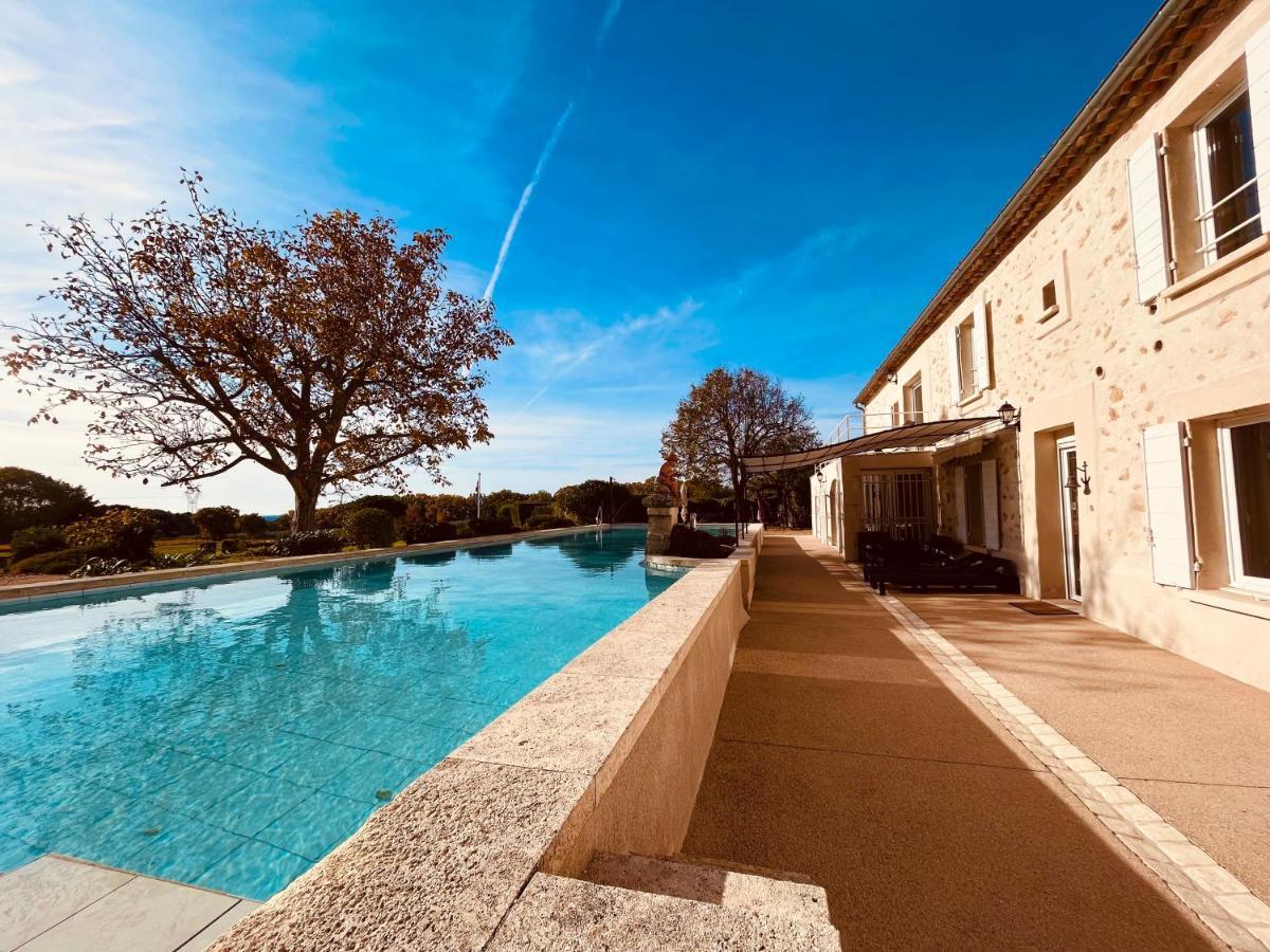 Domaine Amourella Aparthotel Lambesc Bagian luar foto