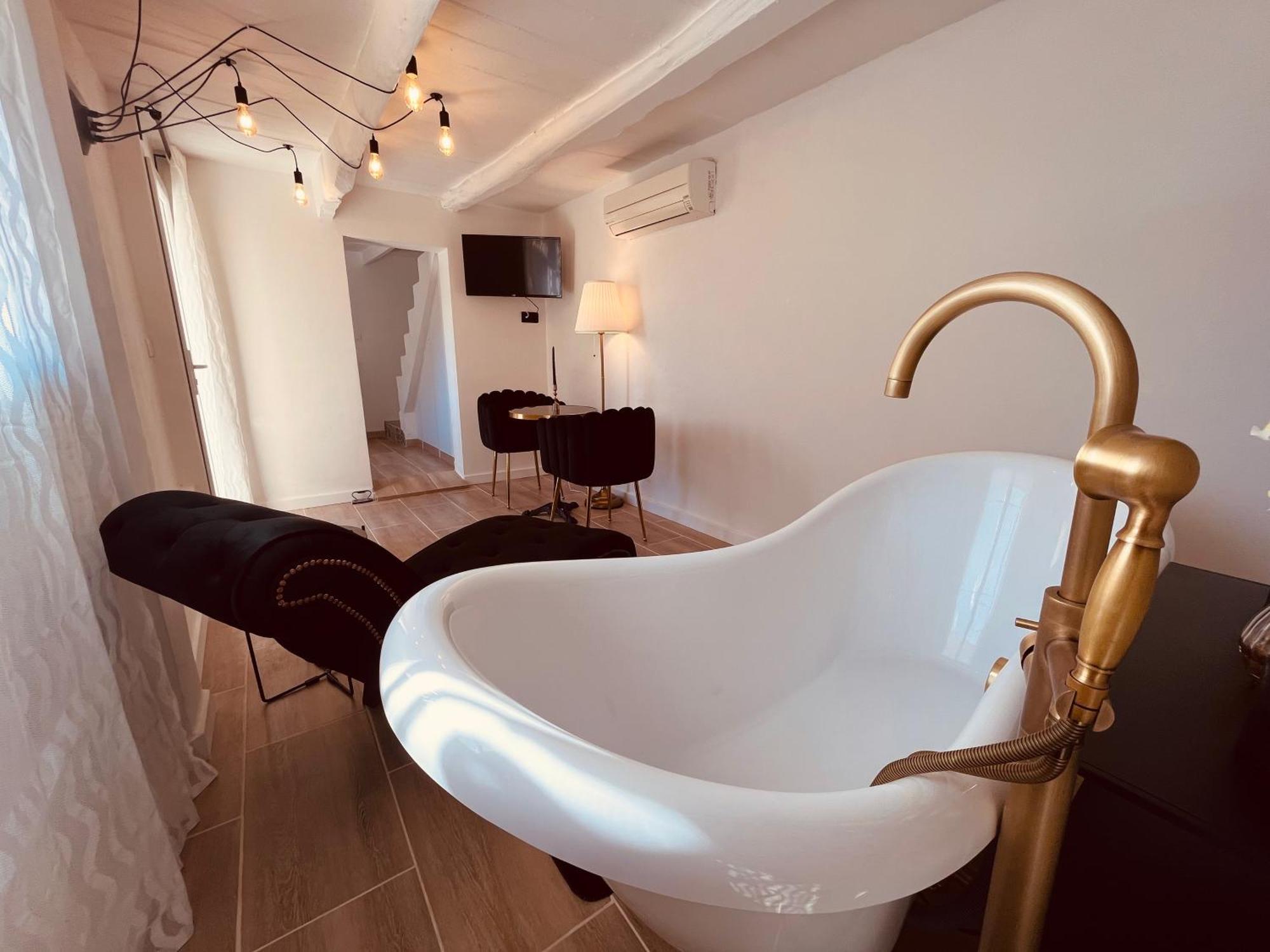 Domaine Amourella Aparthotel Lambesc Ruang foto